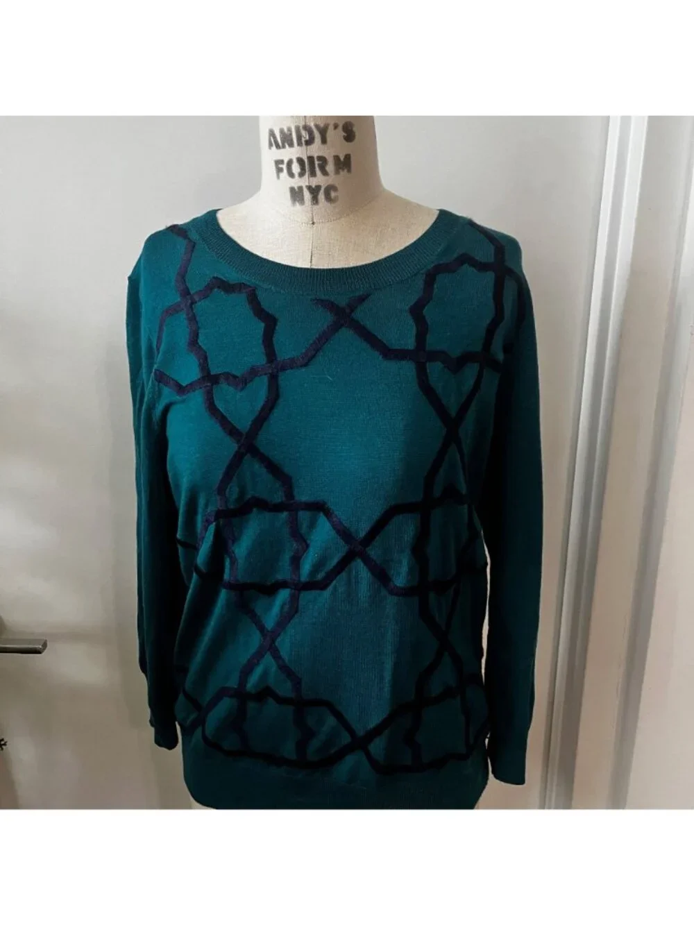 J. CREW Merino Wool Abstract Sweater Size Medium